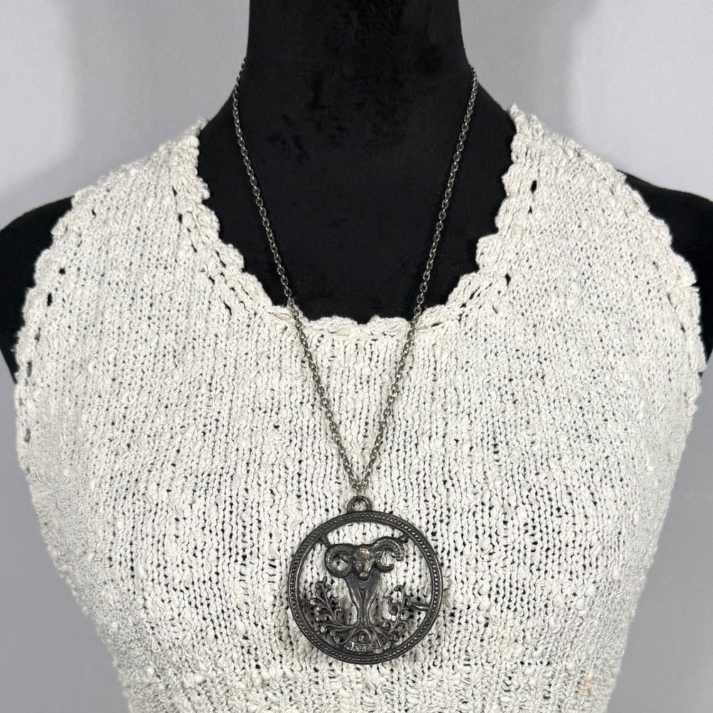 Vtg Aries Zodiac Pendant Necklace 24" Silver Tone Large Ram Medallion Astrology‎
